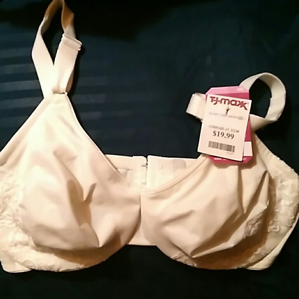 Olga underwire bra size 38D